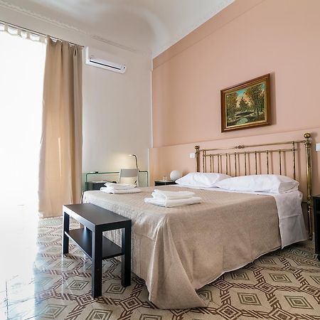 פלרמו Liberty Suites מראה חיצוני תמונה