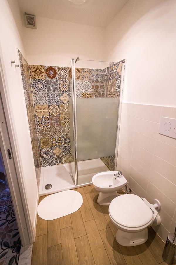 פלרמו Liberty Suites מראה חיצוני תמונה
