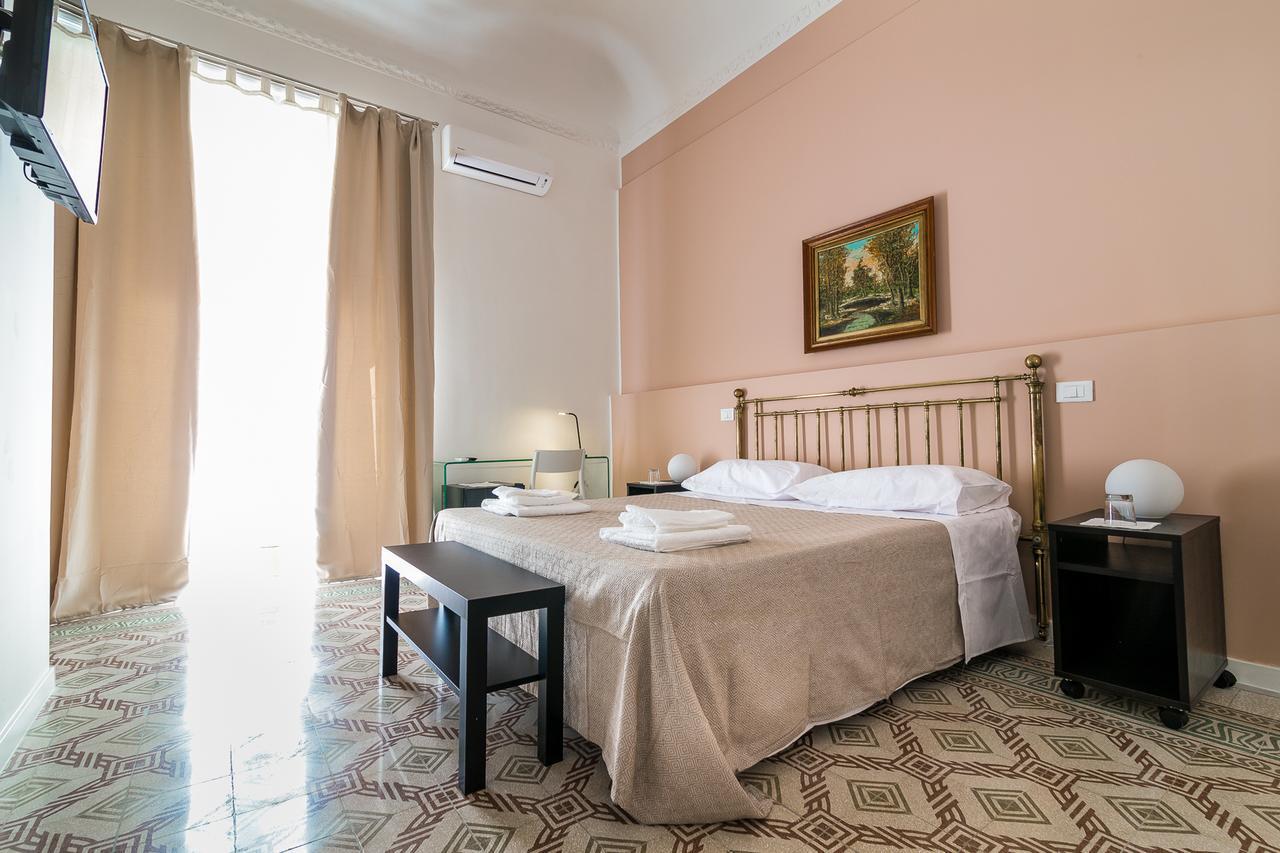 פלרמו Liberty Suites מראה חיצוני תמונה